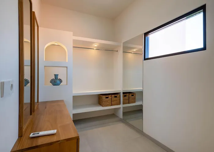Yuri - Stylish&tropical Oasis 2br In Canggu