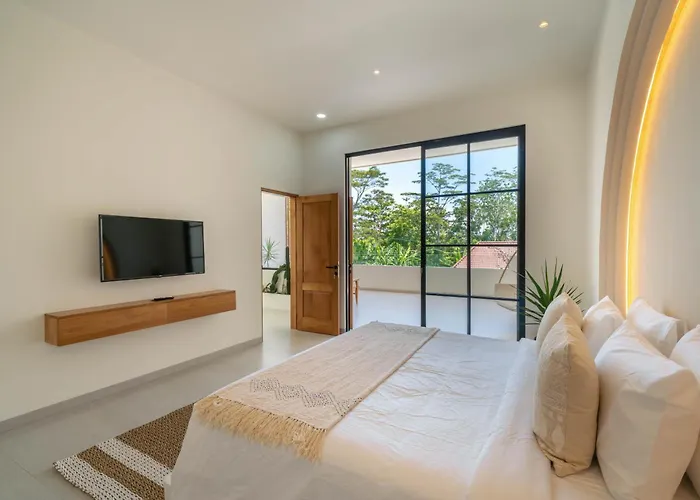 Yuri - Stylish&tropical Oasis 2br In *
