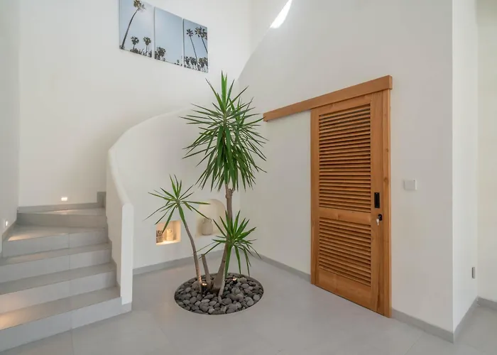 Villa Yuri - Stylish&tropical Oasis 2br In *