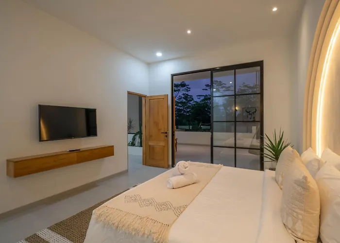Yuri - Stylish&tropical Oasis 2br In Villa Canggu