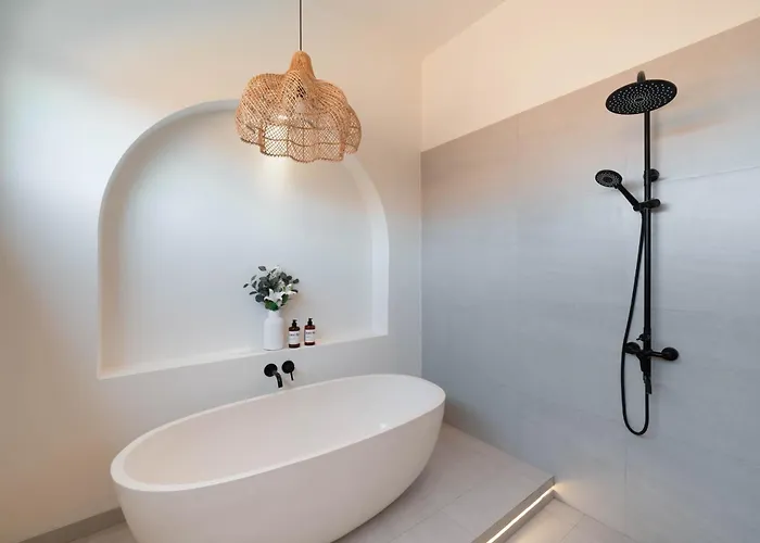 Yuri - Stylish&tropical Oasis 2br In Villa Canggu