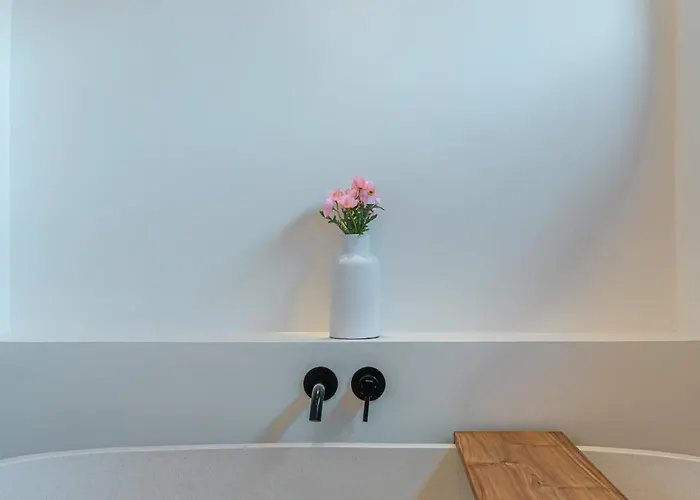 Yuri - Stylish&tropical Oasis 2br In *